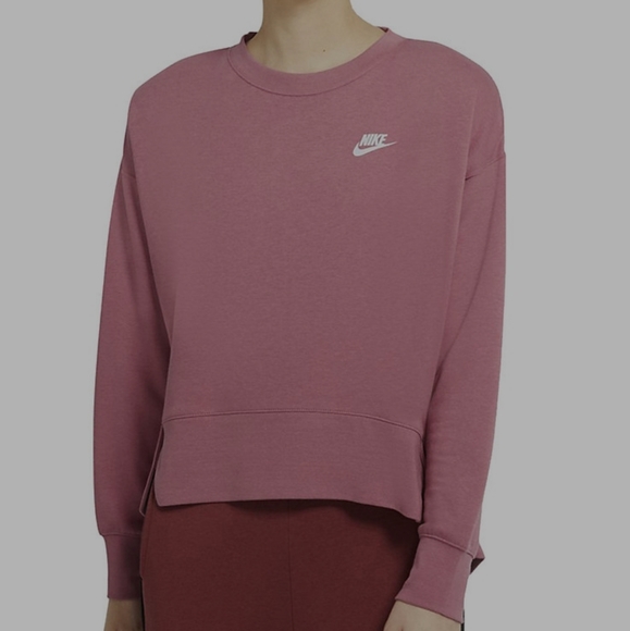 Nike Tops - NWOT Nike Sportswear Club Sweatshirt sz XS